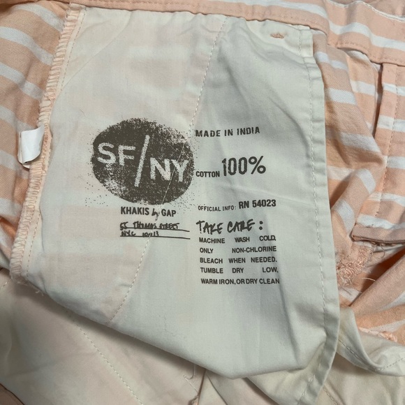 GAP Women’s Boyfriend Roll-Up Striped Shorts - Picture 4 of 8